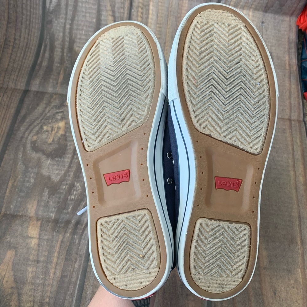 Levi’s sneakers size 9 - Picture 6 of 6